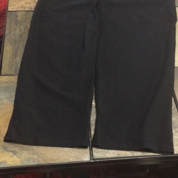 Eileen Fisher Pull on Black Petite small Pants. - Picture 8 of 8